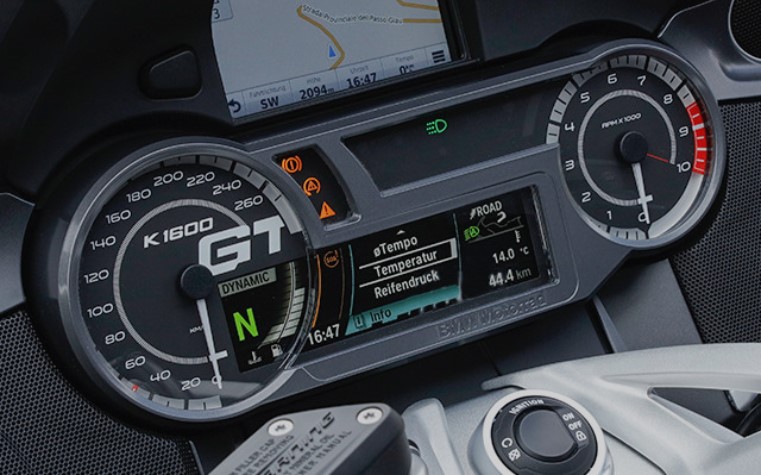 2020 K 1600 GT Dashboard