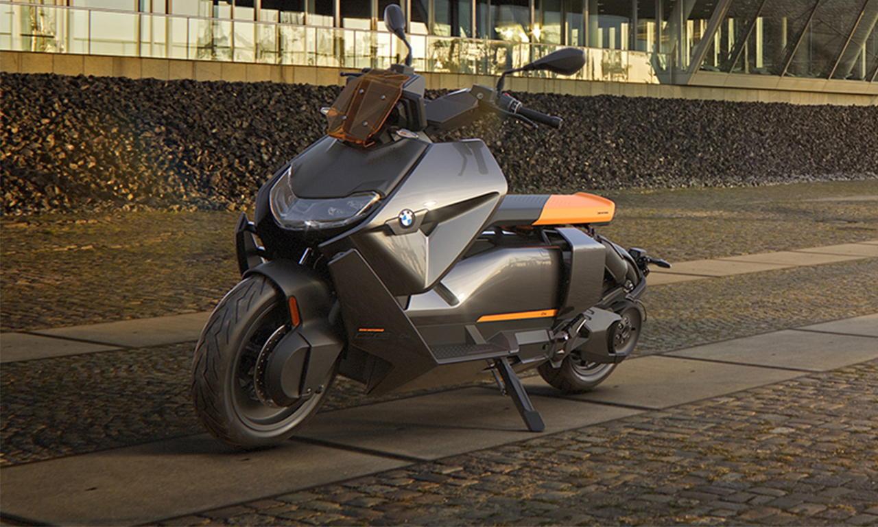 2022 BMW CE 04 image 2