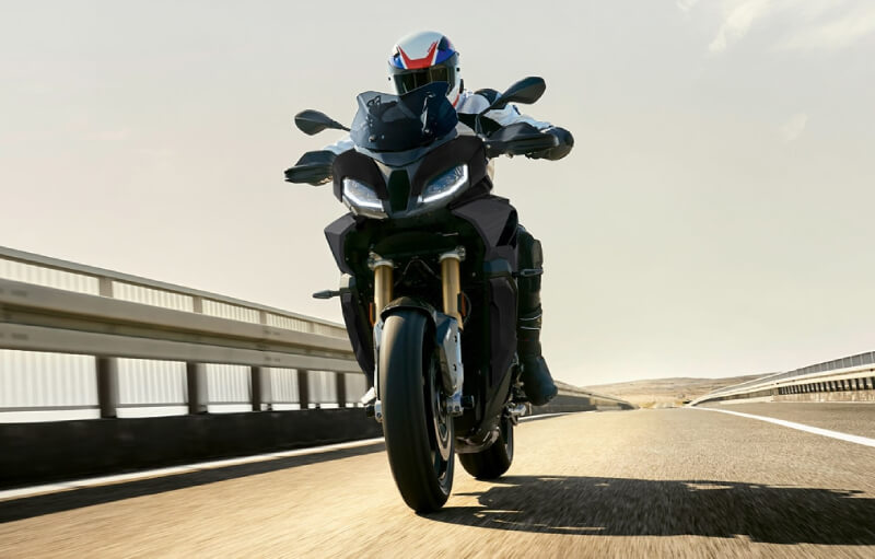 2024 BMW S 1000 RR image 3